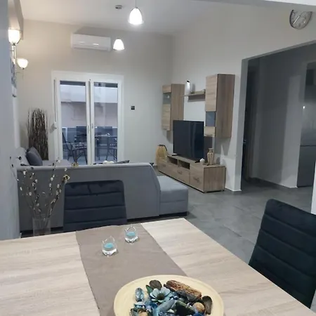 Felou's House 1 Эрмуполис