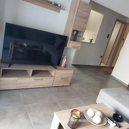 Felou's House 1 *